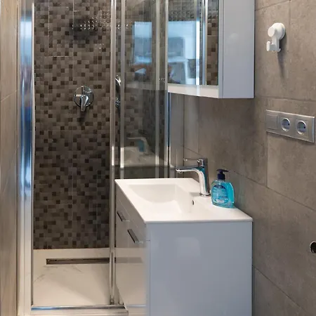 Complex * 테살로니키