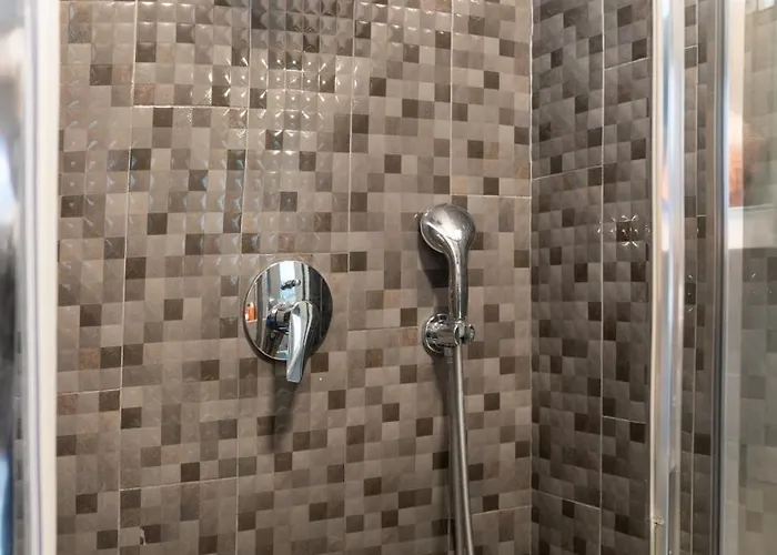 Complex * Tesalónica